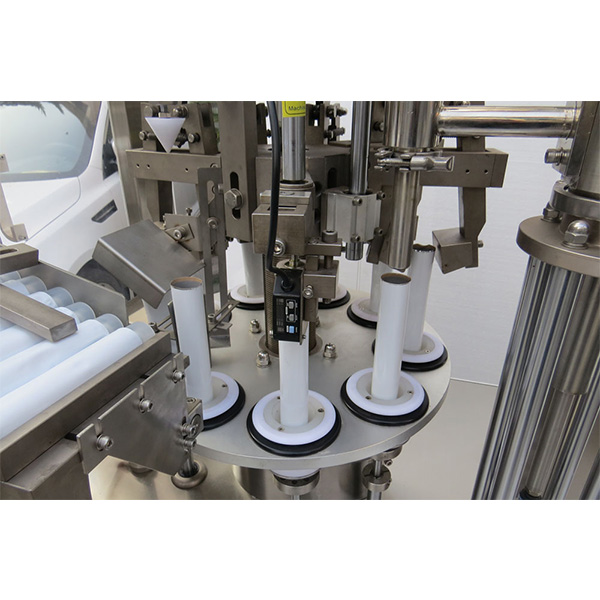 Macchina automatica per sigillare il riempimento di tubi morbidi