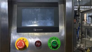 Riempitrice per tubi cosmetici a tenuta ad ultrasuoni